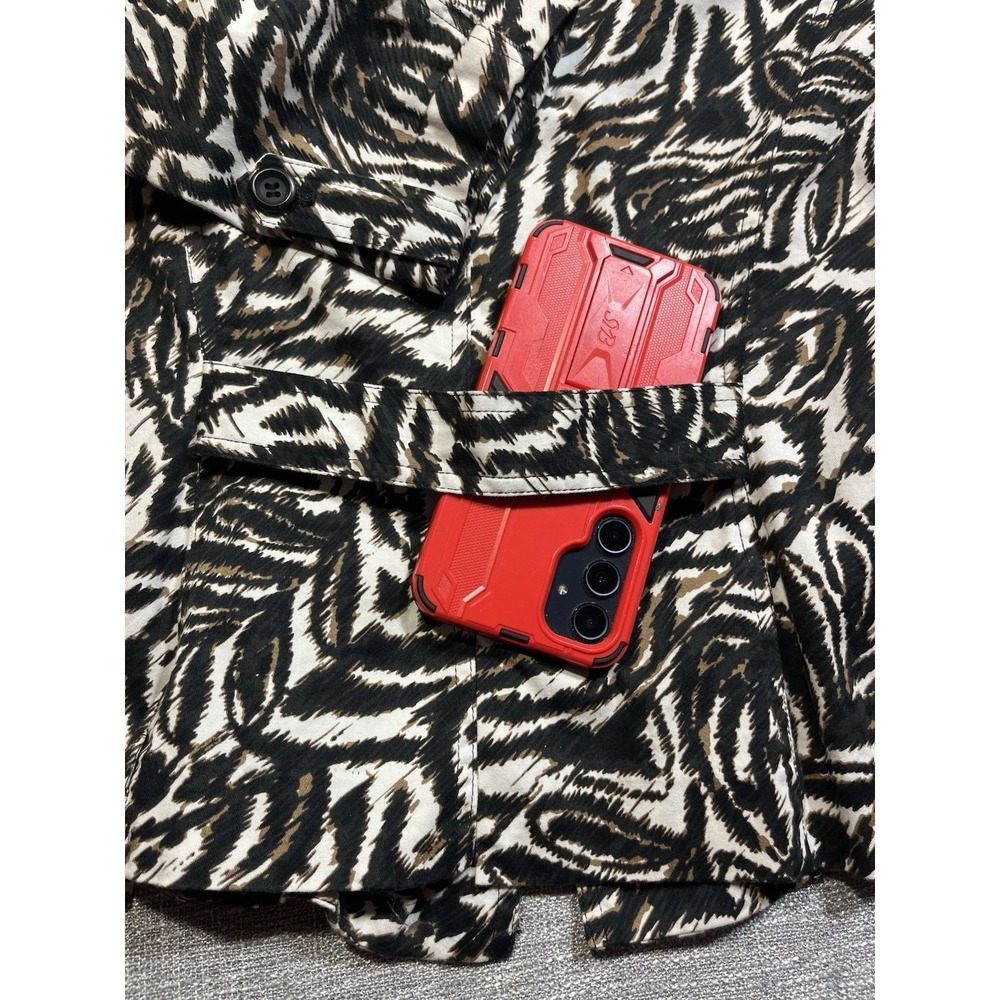 Covington Women's Petite 8 Zebra Animal Print Button Front Lined Jacket Pockets - Picture 8 of 9